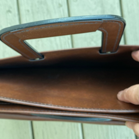 VINTAGE Unisex vegan brown leather portfolio , Size: 17”W x 12”H x 3”D - Picture 12 of 14